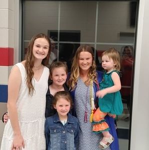 Meet your Posher, Tonya buddy